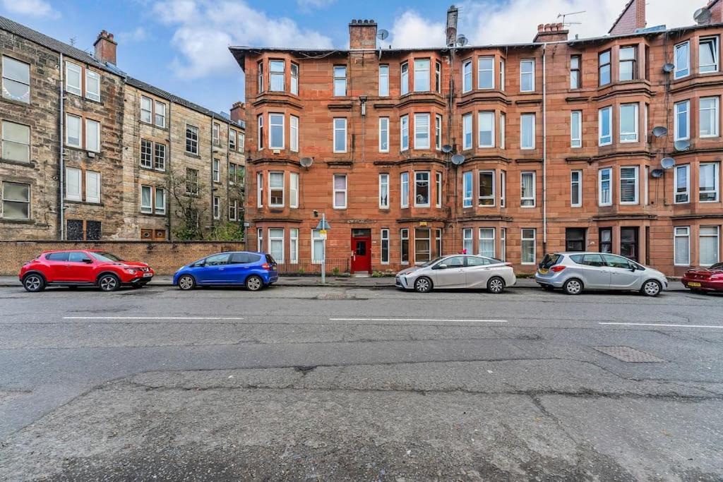 Traditional 1-Bed Flat In Southside Glasgow Exterior foto
